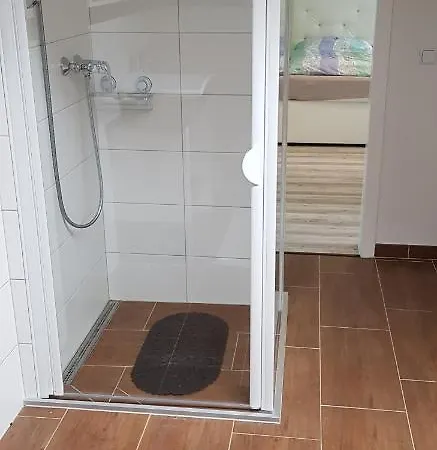 Claudia Apartmán *